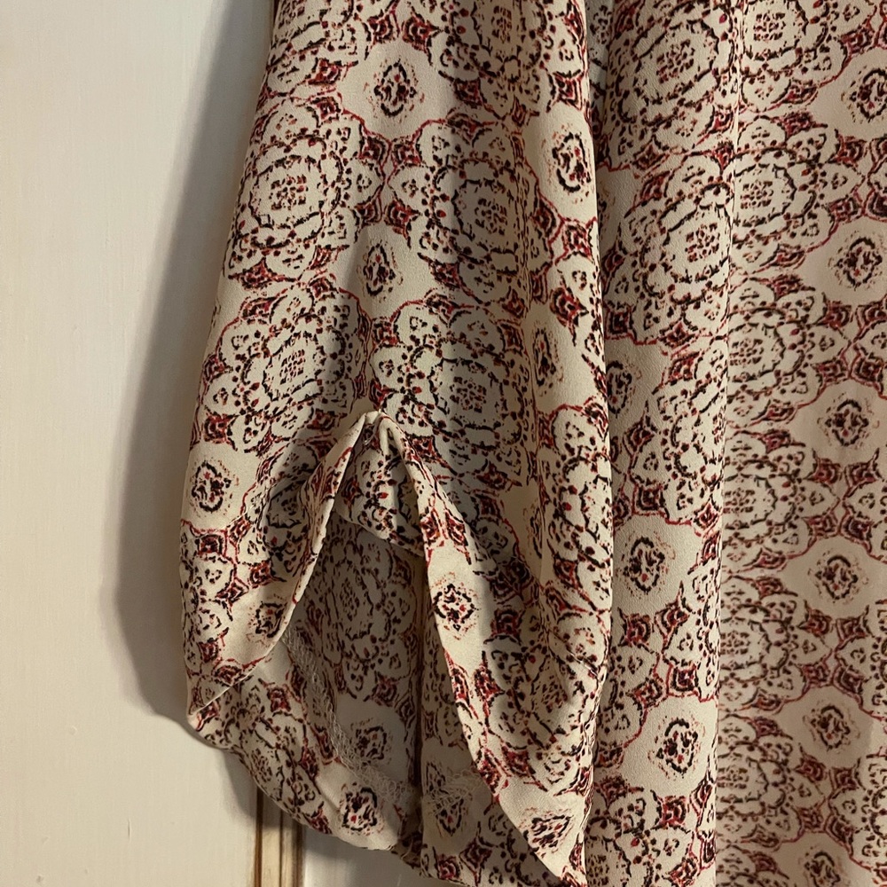Blouse - Picture 2 of 4